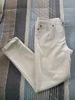GAP White Cropped Ankle Jeans - Slim Fit
